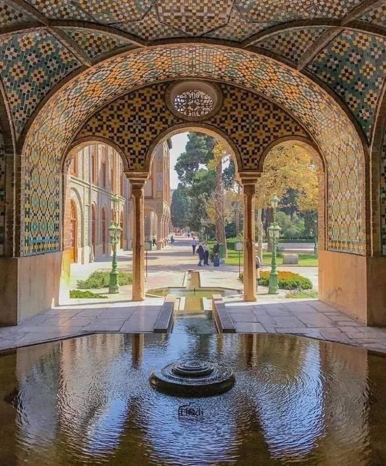 خان